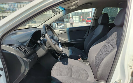 Hyundai Solaris II рестайлинг, 2015 год, 770 000 рублей, 16 фотография