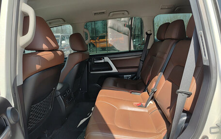 Toyota Land Cruiser 200, 2017 год, 5 750 000 рублей, 12 фотография
