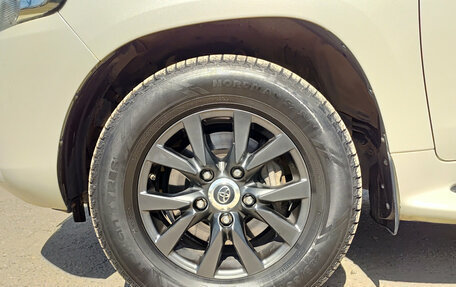 Toyota Land Cruiser 200, 2017 год, 5 750 000 рублей, 18 фотография