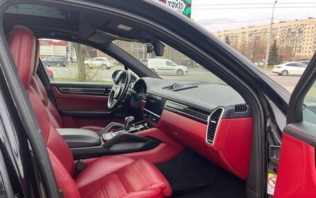Porsche Cayenne III, 2018 год, 7 490 000 рублей, 10 фотография