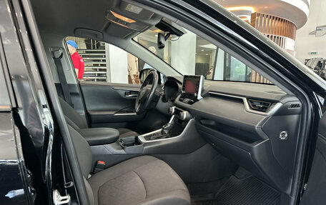 Toyota RAV4, 2020 год, 3 198 000 рублей, 11 фотография