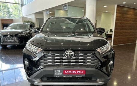 Toyota RAV4, 2020 год, 3 198 000 рублей, 2 фотография