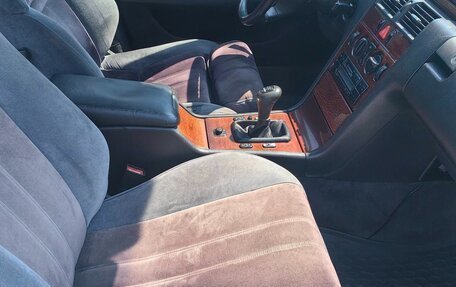 Mercedes-Benz E-Класс, 1996 год, 480 000 рублей, 15 фотография