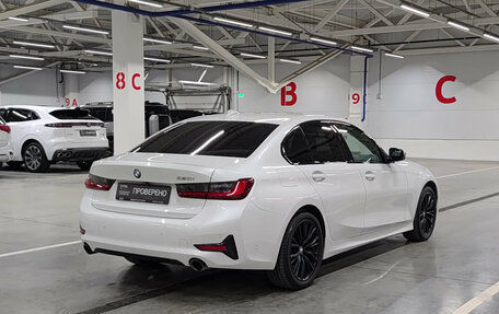BMW 3 серия, 2021 год, 3 890 000 рублей, 9 фотография