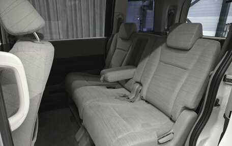 Honda Stepwgn IV, 2010 год, 1 099 000 рублей, 17 фотография