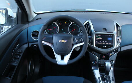 Chevrolet Cruze II, 2013 год, 950 000 рублей, 7 фотография