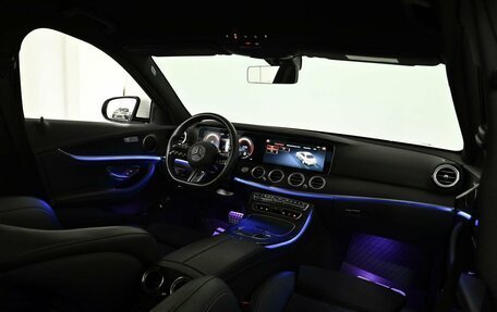 Mercedes-Benz E-Класс, 2020 год, 4 300 000 рублей, 14 фотография