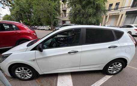 Hyundai Solaris II рестайлинг, 2015 год, 720 000 рублей, 1 фотография