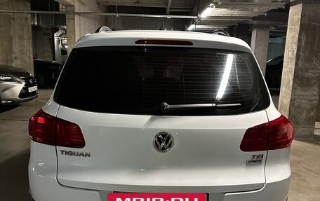 Volkswagen Tiguan I, 2016 год, 1 800 000 рублей, 4 фотография