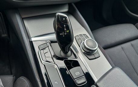 BMW 5 серия, 2020 год, 3 390 000 рублей, 18 фотография