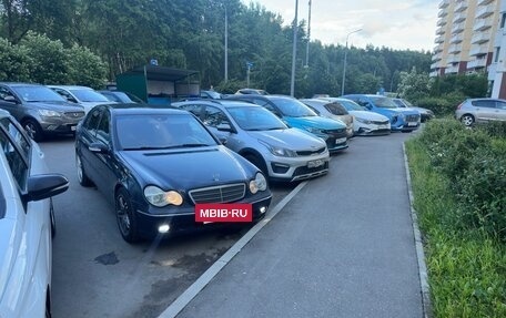 Mercedes-Benz C-Класс, 2003 год, 520 000 рублей, 10 фотография