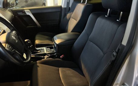 Toyota Land Cruiser Prado 150 рестайлинг 2, 2021 год, 6 200 000 рублей, 12 фотография