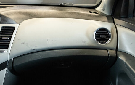 Chevrolet Cruze II, 2009 год, 649 000 рублей, 8 фотография