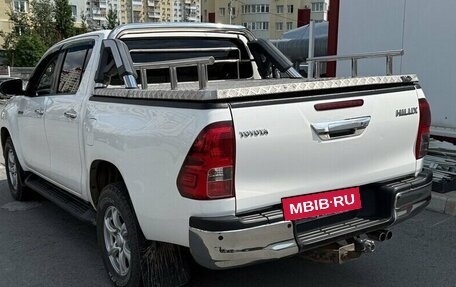 Toyota Hilux VIII, 2015 год, 2 599 000 рублей, 2 фотография