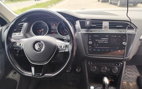 Volkswagen Tiguan II, 2018 год, 1 455 000 рублей, 11 фотография