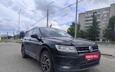 Volkswagen Tiguan II, 2018 год, 1 455 000 рублей, 2 фотография