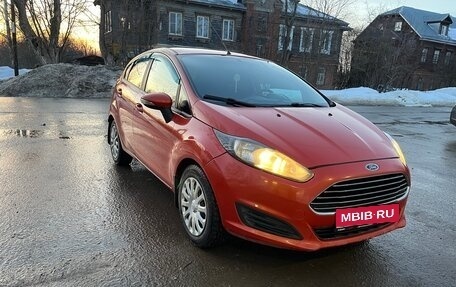Ford Fiesta, 2015 год, 550 000 рублей, 2 фотография