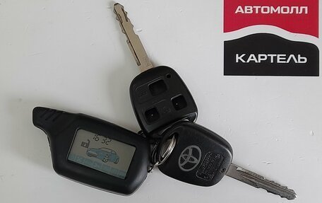 Toyota Avensis III рестайлинг, 2003 год, 799 000 рублей, 17 фотография