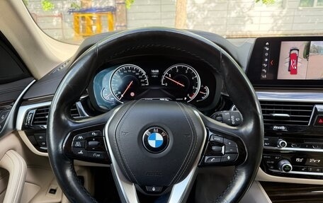 BMW 5 серия, 2018 год, 3 295 000 рублей, 21 фотография