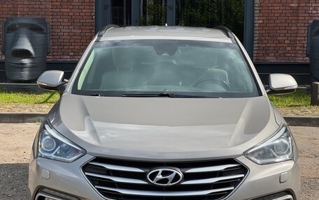 Hyundai Santa Fe III рестайлинг, 2017 год, 2 500 000 рублей, 4 фотография