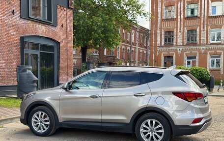 Hyundai Santa Fe III рестайлинг, 2017 год, 2 500 000 рублей, 16 фотография