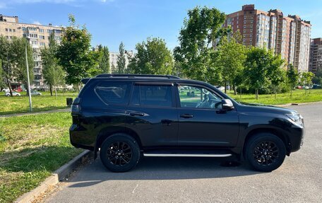 Toyota Land Cruiser Prado 150 рестайлинг 2, 2020 год, 5 850 000 рублей, 6 фотография
