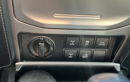 Toyota Land Cruiser Prado 150 рестайлинг 2, 2020 год, 5 850 000 рублей, 13 фотография