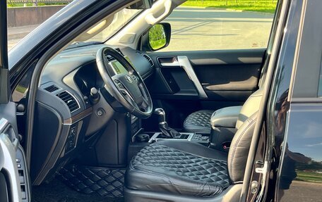 Toyota Land Cruiser Prado 150 рестайлинг 2, 2020 год, 5 850 000 рублей, 16 фотография
