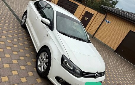 Volkswagen Polo VI (EU Market), 2012 год, 580 000 рублей, 2 фотография