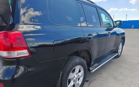 Toyota Land Cruiser 200, 2010 год, 3 860 000 рублей, 2 фотография