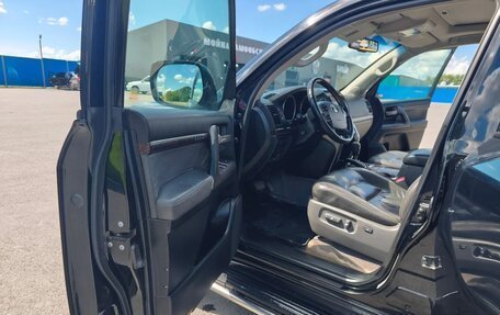 Toyota Land Cruiser 200, 2010 год, 3 860 000 рублей, 8 фотография