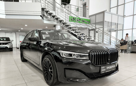 BMW 7 серия, 2019 год, 4 400 000 рублей, 3 фотография
