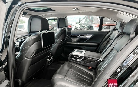 BMW 7 серия, 2019 год, 4 400 000 рублей, 12 фотография