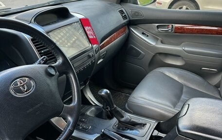 Toyota Land Cruiser Prado 120 рестайлинг, 2006 год, 2 500 000 рублей, 8 фотография