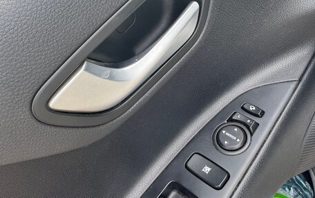 KIA Stonic, 2020 год, 1 420 000 рублей, 17 фотография