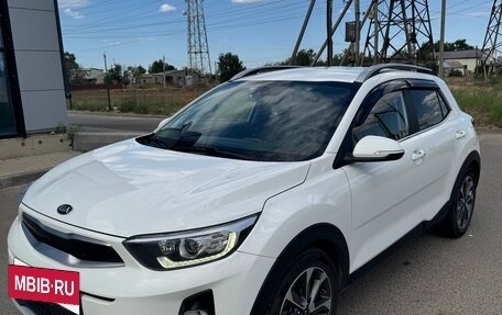 KIA Stonic, 2020 год, 1 420 000 рублей, 5 фотография