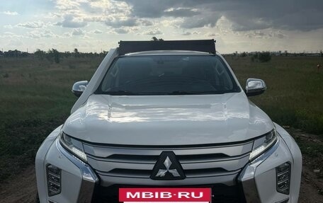 Mitsubishi Pajero Sport III рестайлинг, 2022 год, 4 499 000 рублей, 2 фотография