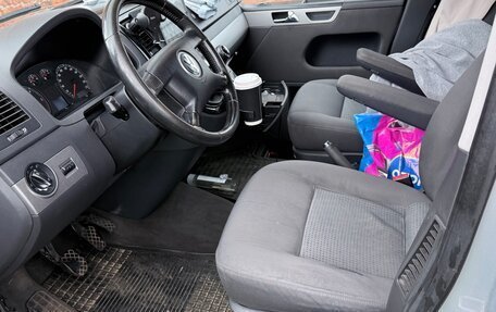 Volkswagen Multivan T5, 2006 год, 1 200 000 рублей, 7 фотография