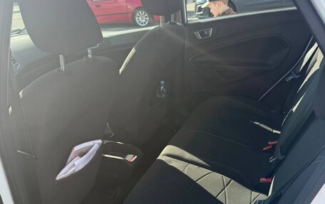 Ford Fiesta, 2015 год, 630 000 рублей, 18 фотография