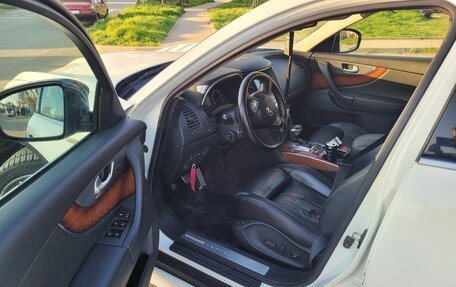 Infiniti FX II, 2012 год, 1 350 000 рублей, 18 фотография