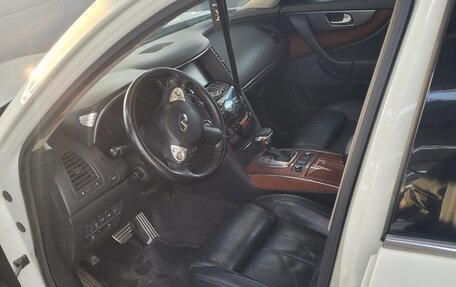 Infiniti FX II, 2012 год, 1 350 000 рублей, 15 фотография