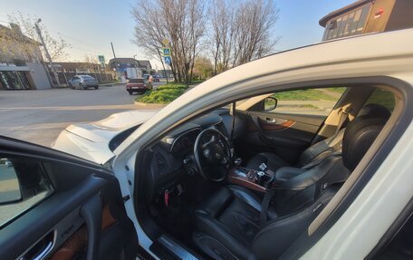 Infiniti FX II, 2012 год, 1 350 000 рублей, 19 фотография