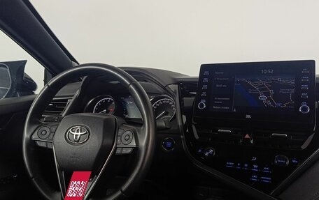 Toyota Camry, 2021 год, 3 570 000 рублей, 12 фотография