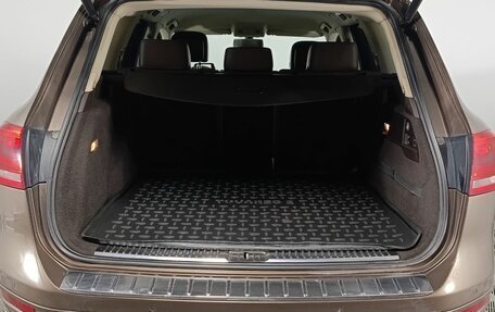 Volkswagen Touareg III, 2011 год, 1 890 000 рублей, 19 фотография