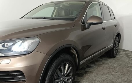 Volkswagen Touareg III, 2011 год, 1 890 000 рублей, 23 фотография