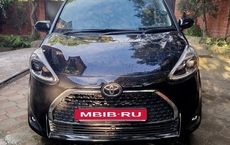 Toyota Sienta II, 2019 год, 1 700 000 рублей, 7 фотография