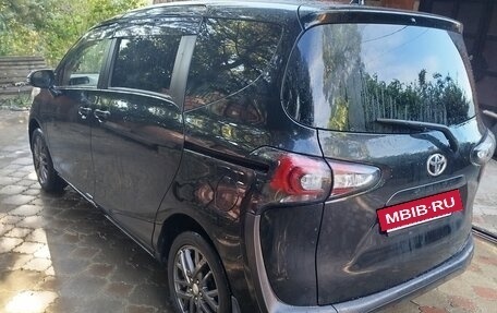 Toyota Sienta II, 2019 год, 1 700 000 рублей, 9 фотография