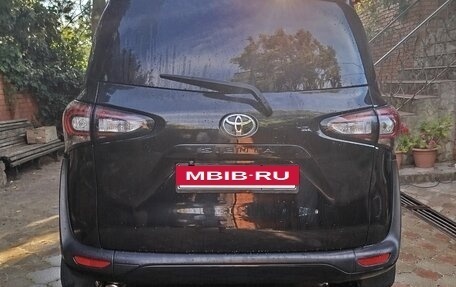 Toyota Sienta II, 2019 год, 1 700 000 рублей, 11 фотография
