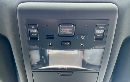 Lexus LX III, 2018 год, 8 999 000 рублей, 22 фотография