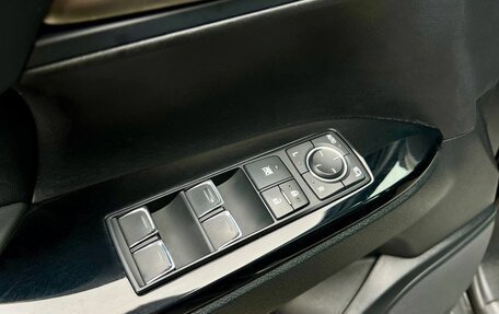 Lexus LX III, 2018 год, 8 999 000 рублей, 28 фотография